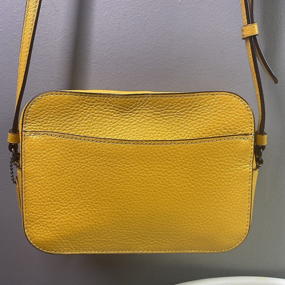 COACH Mustard Yellow Pochette 23a Womens Crossbody Purse 5.25x7.25x2" EUC - Picture 4 of 16